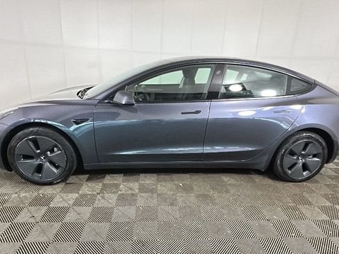 Used 2023 Tesla Model 3 Standard Range RWD image 5