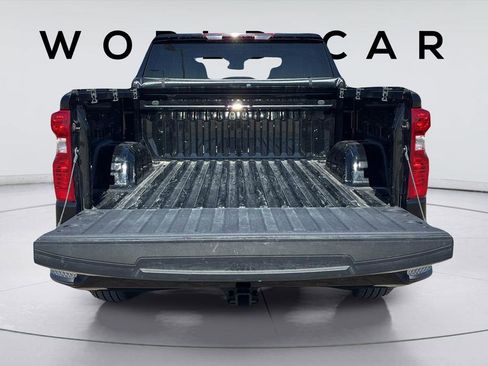 Used 2025 Chevrolet Silverado 1500 Custom image 18