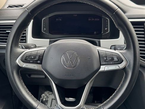 Used 2023 Volkswagen Atlas SE AWD/4WD image 18