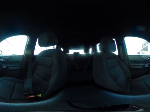 Used 2025 Chevrolet Equinox LT image 42