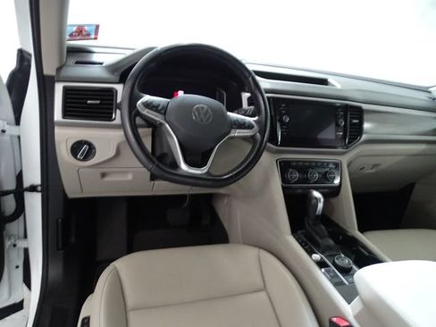 Used 2021 Volkswagen Atlas SEL AWD/4WD image 5
