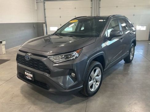 Used 2021 Toyota RAV4 AWD Hybrid image 3
