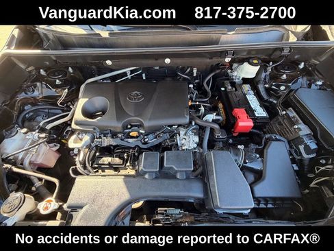 Used 2022 Toyota RAV4 LE image 27