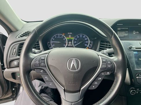 Used 2022 Acura ILX w/ Premium Package FWD image 11