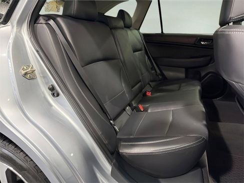 Used 2019 Subaru Outback 2.5i Limited image 34