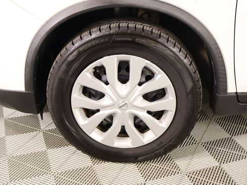 Used 2020 Nissan Rogue S AWD/4WD image 16
