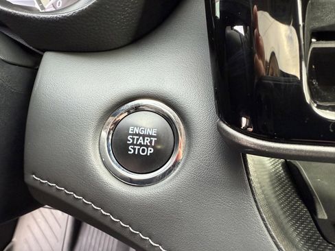 Certified 2023 Toyota Highlander XLE image 27