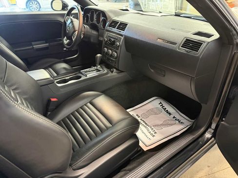 Used 2013 Dodge Challenger R/T RWD image 25