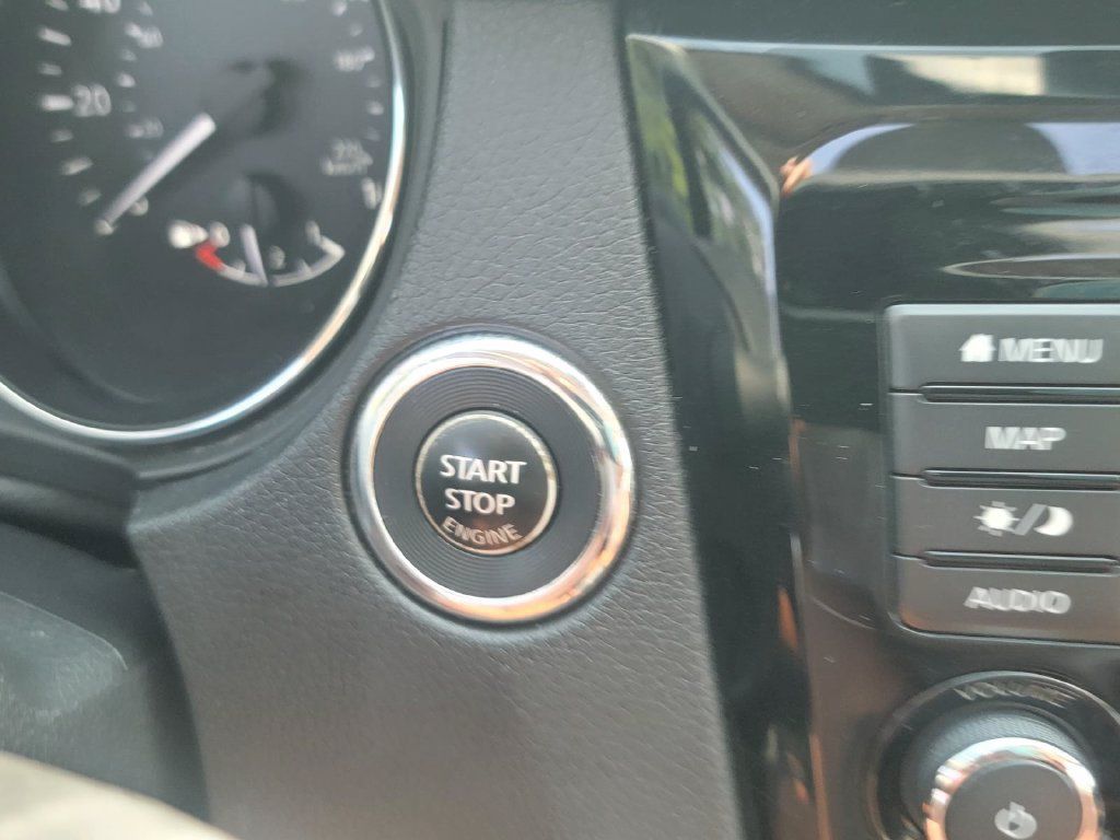 Used 2019 Nissan Rogue SL w/ Premium Package AWD/4WD image 21