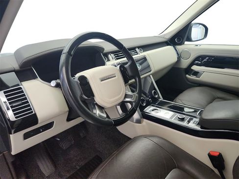 Used 2019 Land Rover Range Rover Supercharged image 10