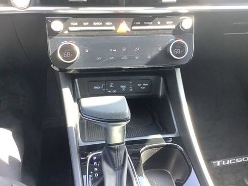 Certified 2025 Hyundai Tucson SEL FWD image 32