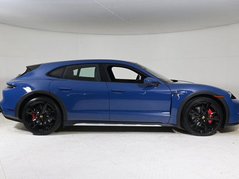 Certified 2023 Porsche Taycan 4S image 9