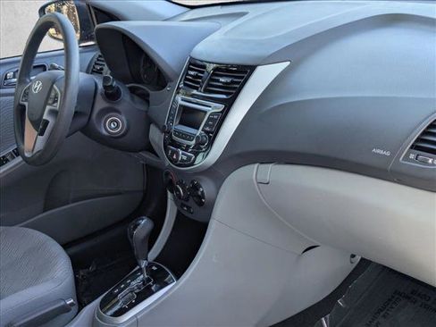 Used 2014 Hyundai Accent GLS w/ Option Group 2 FWD image 20
