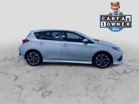 Used 2018 Toyota Corolla iM w/ All-Weather Mat Package FWD image 2