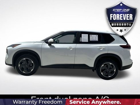 Used 2024 Nissan Rogue SV AWD/4WD image 5