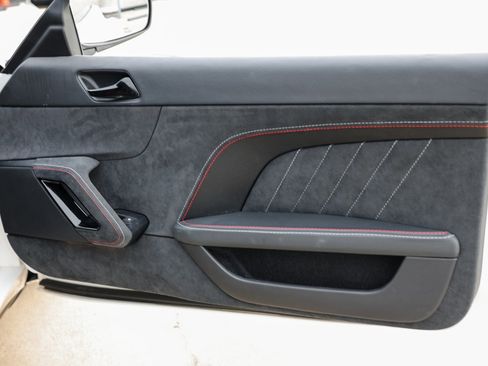 Used 2021 Lotus Evora image 25