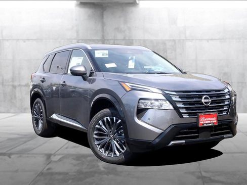 New 2026 Nissan Rogue Platinum w/ Platinum Premium Package image 2