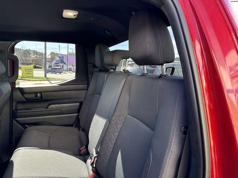 Used 2025 Toyota Tacoma 2WD Double Cab image 31
