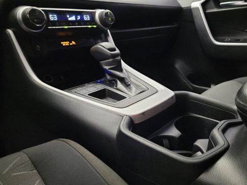 Used 2021 Toyota RAV4 XLE w/ Convenience Package image 26