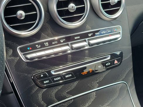 Used 2018 Mercedes-Benz GLC 300 image 25