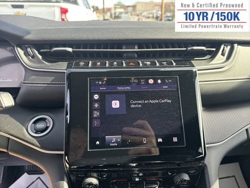 Used 2025 Jeep Grand Cherokee Altitude image 21