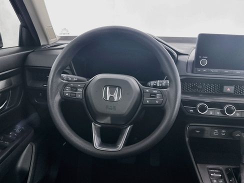 Used 2025 Honda CR-V EX image 18