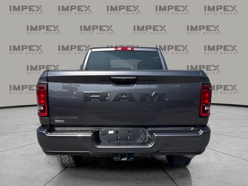 Used 2025 RAM 2500 Big Horn AWD/4WD image 4