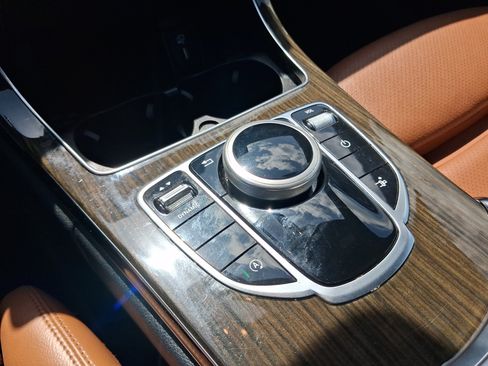 Used 2019 Mercedes-Benz C 300 Coupe image 17