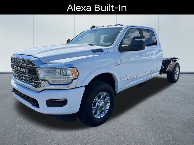 Used 2024 RAM 3500 Limited AWD/4WD image 12