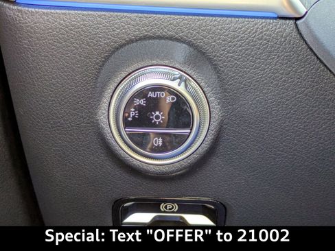 Used 2023 Mercedes-Benz C 300 Sedan image 25