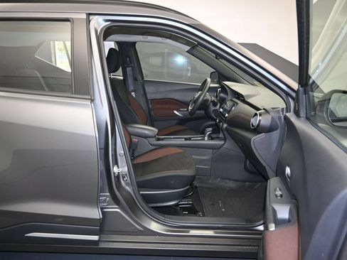 Certified 2024 Nissan Kicks SR FWD image 26