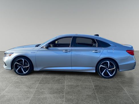 Used 2022 Honda Accord Sport image 2