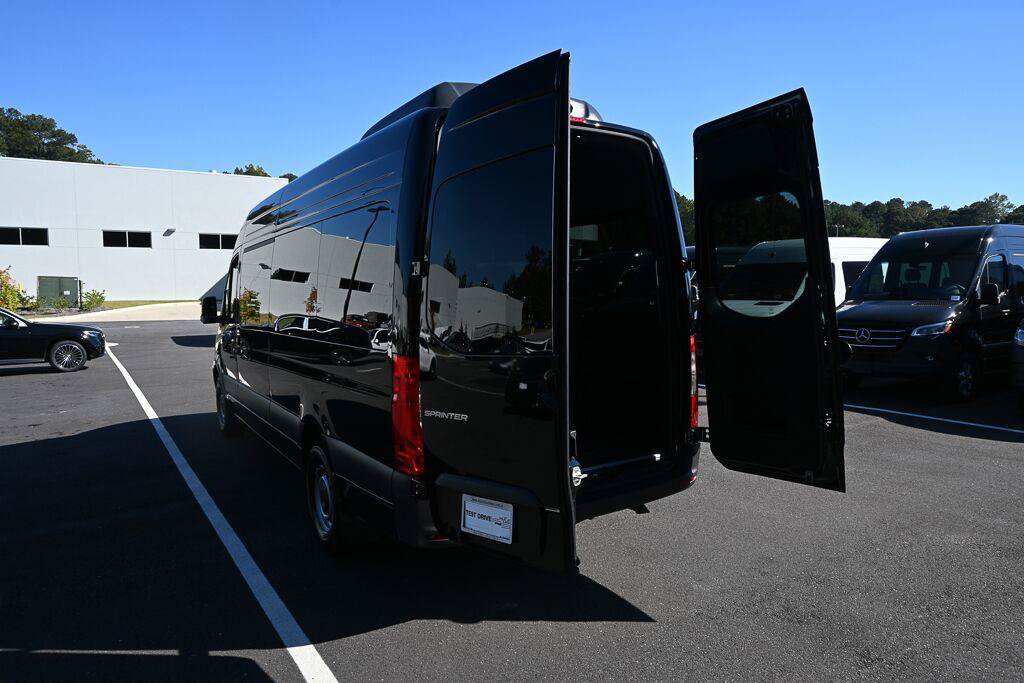 Used 2026 Mercedes-Benz Sprinter 2500 image 30