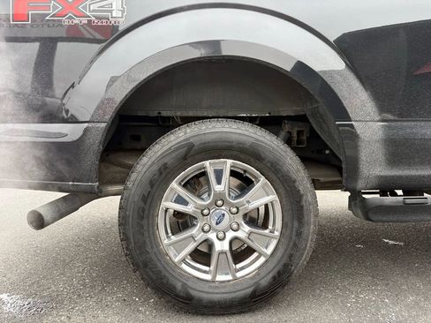 Used 2015 Ford F150 XLT w/ Equipment Group 302A Luxury image 24