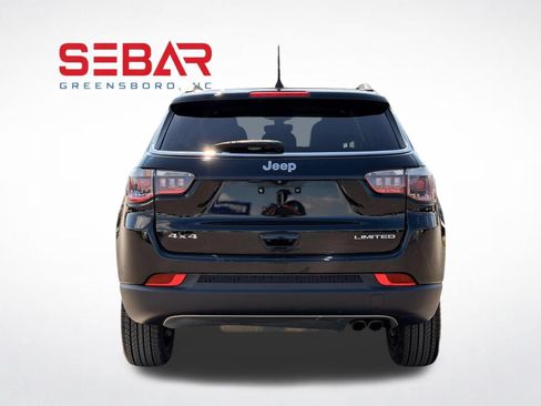 Used 2018 Jeep Compass Limited w/ Navigation Group AWD/4WD image 8