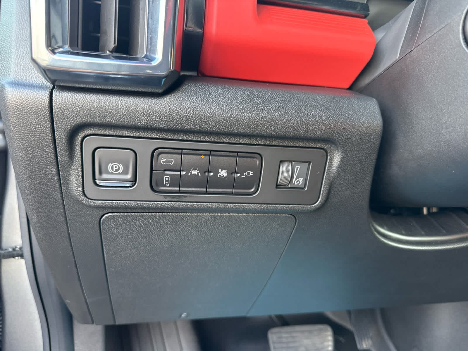 Certified 2026 GMC Hummer EV 3X w/ Carbon Fiber Edition Package AWD/4WD image 15