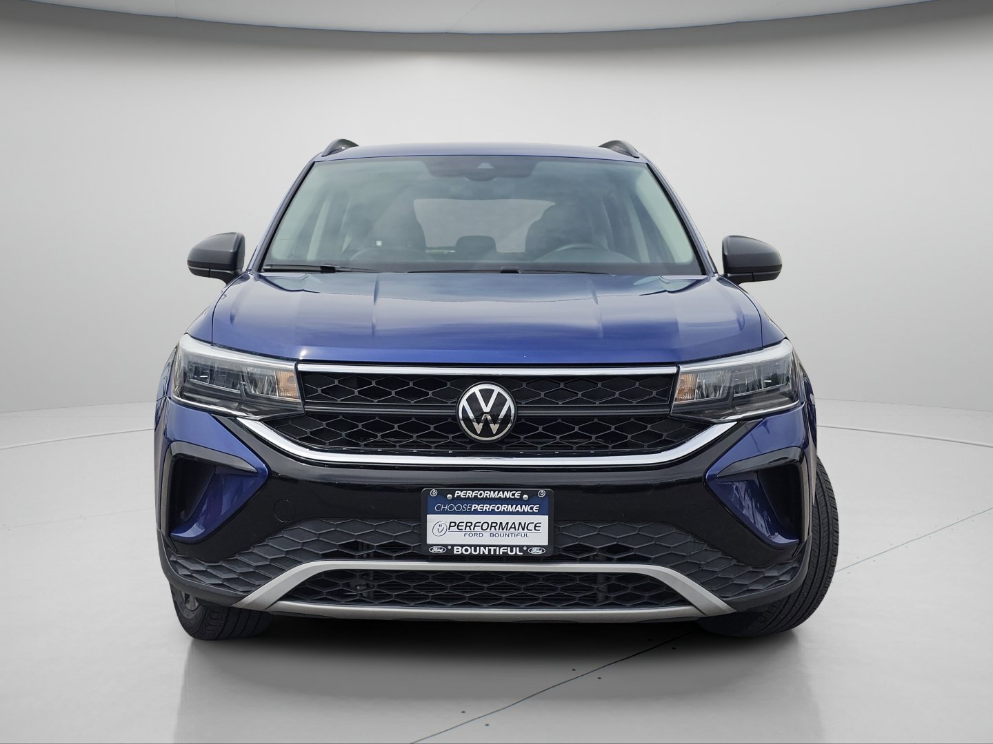 Used 2023 Volkswagen Taos S w/ Driver Assistance Package FWD image 3