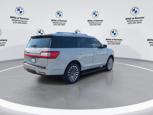 Used 2019 Lincoln Navigator Reserve AWD/4WD image 8