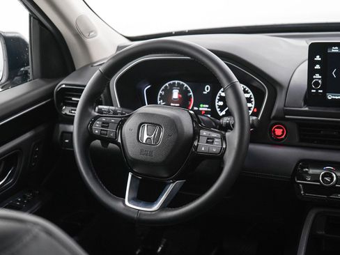 Used 2025 Honda Pilot Touring image 14