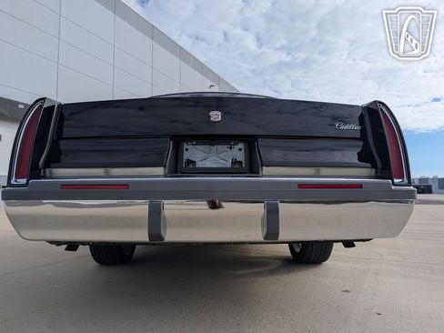 Used 1994 Cadillac Fleetwood Brougham image 13