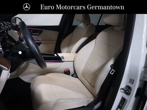 Used 2023 Mercedes-Benz GLC 300 4MATIC image 29