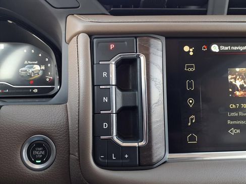 Certified 2022 GMC Yukon Denali image 7