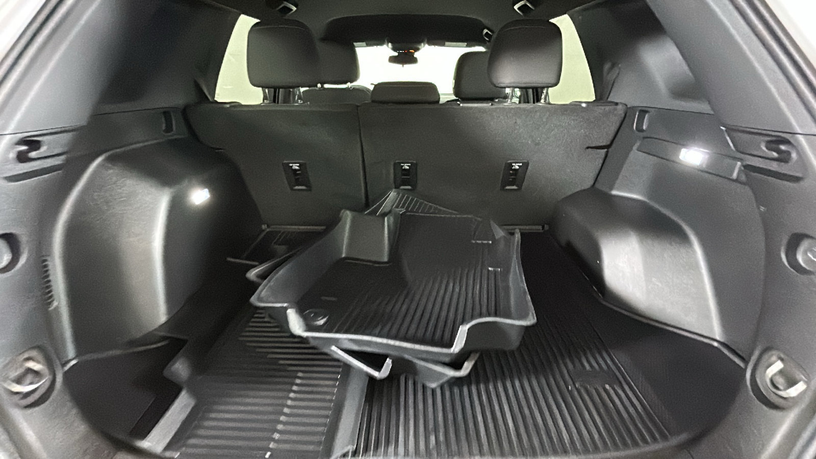 Used 2026 Chevrolet Equinox LT w/ LPO, Floor Liner Package FWD image 33