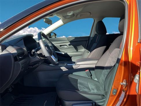 Used 2024 Nissan Sentra SR image 7