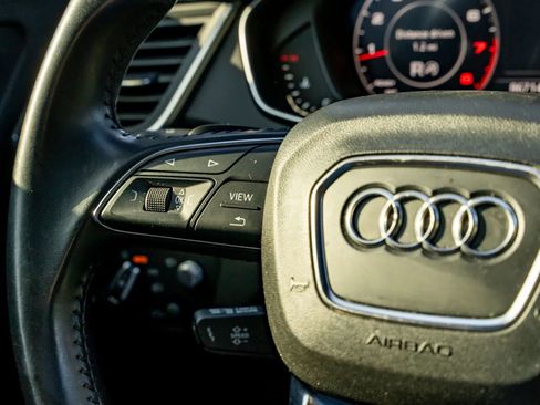 Used 2018 Audi Q5 Prestige w/ Prestige Package image 21