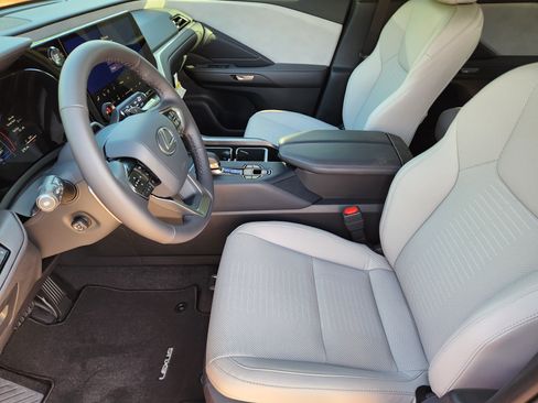 New 2026 Lexus TX 350 AWD image 25