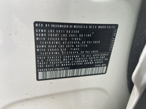 Used 2023 Volkswagen Tiguan SE AWD/4WD image 38