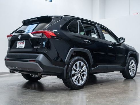 Certified 2021 Toyota RAV4 Limited FWD image 9