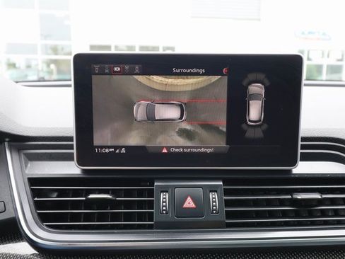 Used 2018 Audi SQ5 Prestige w/ Prestige Package image 9