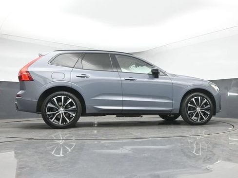 Used 2023 Volvo XC60 B5 Plus AWD/4WD image 42